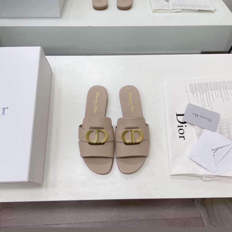 ch**an D*or slippers